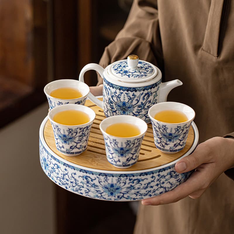 【Travel Tea Set】Blue and White Interlock branch lotus