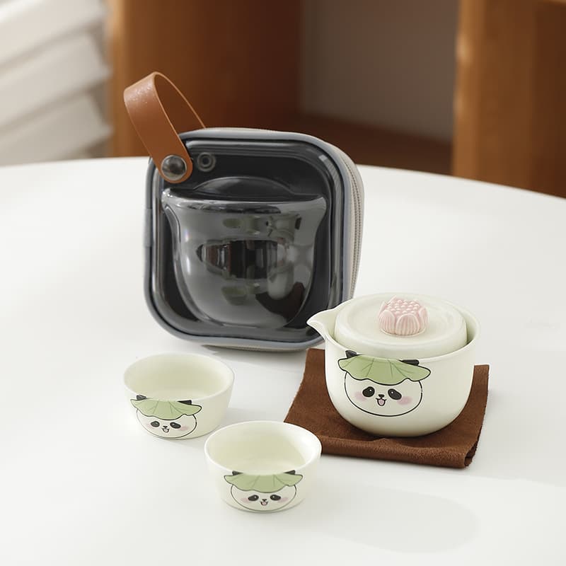 【Travel Tea Set】Lotus leaf hat panda  Quick Cup