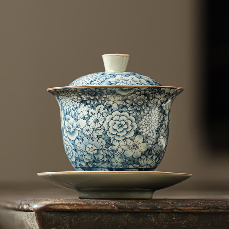 【Tea cup】Blue and white Covered Tea Bowl