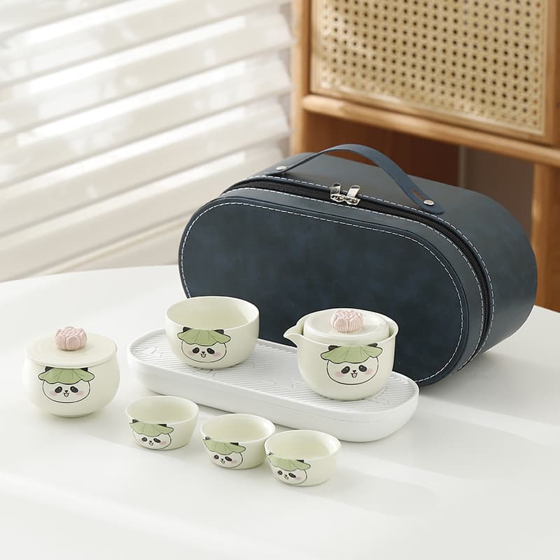 【Travel Tea Set】Lotus leaf hat panda  Quick Cup