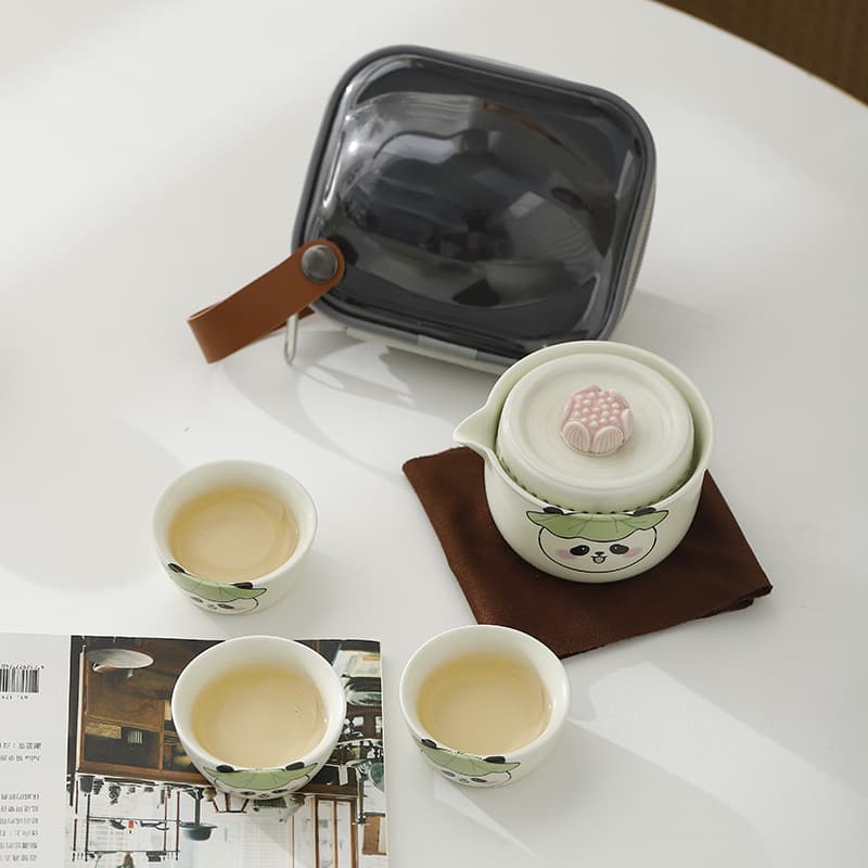 【Travel Tea Set】Lotus leaf hat panda  Quick Cup